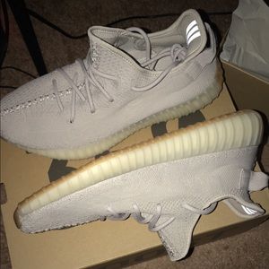 Yeezys Men Shoes